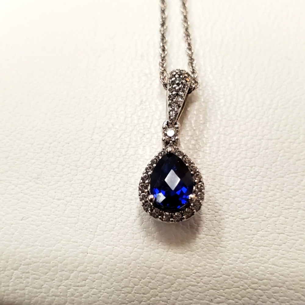 Jewelry - Picture 2 of 3